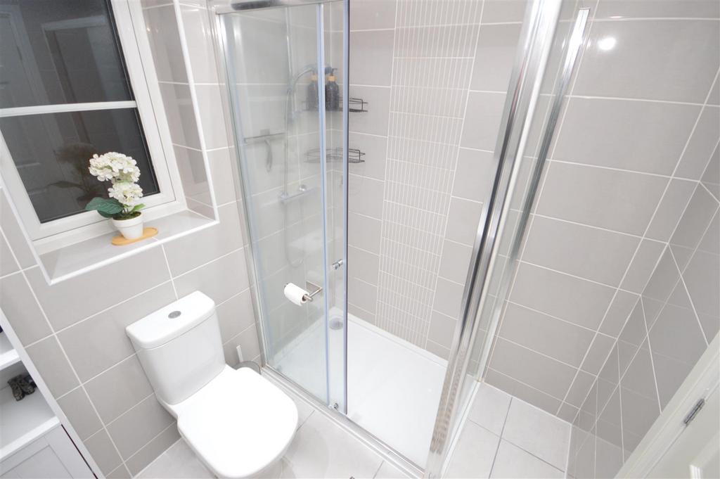 Family Shower Room