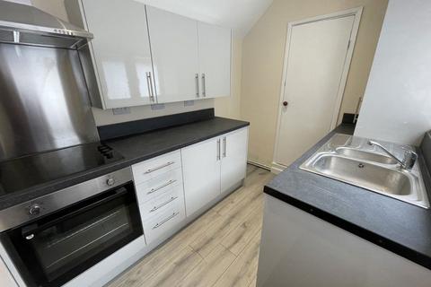 2 bedroom terraced house to rent, Saunders Piece, Ampthill MK45