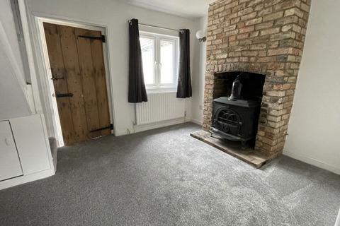 2 bedroom terraced house to rent, Saunders Piece, Ampthill MK45