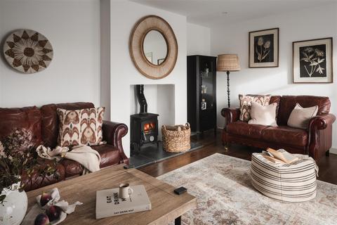 4 bedroom detached house for sale, Lerryn