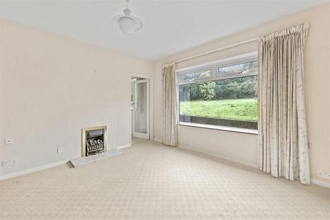 undefined, Centre Drive, Epping
