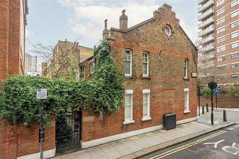 undefined, Newton Street, London WC2B