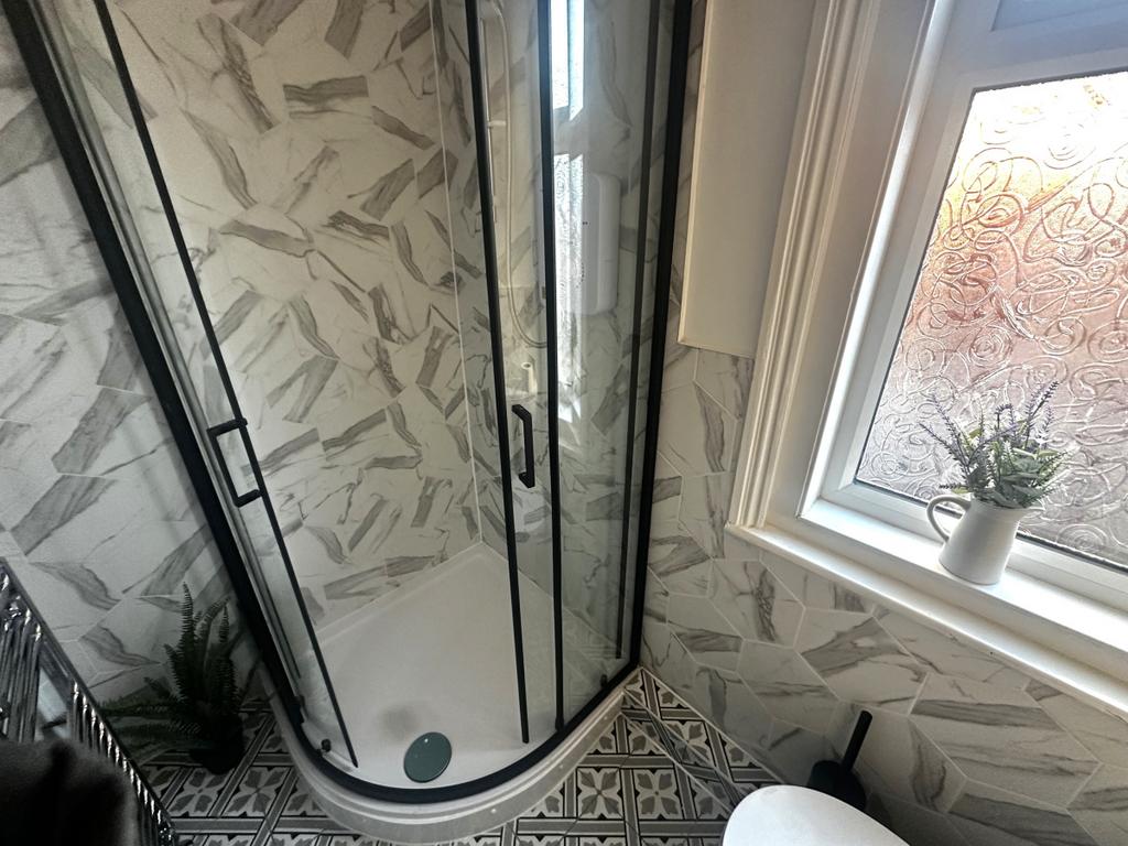 Stunning Room Shares - 6 Alert Street