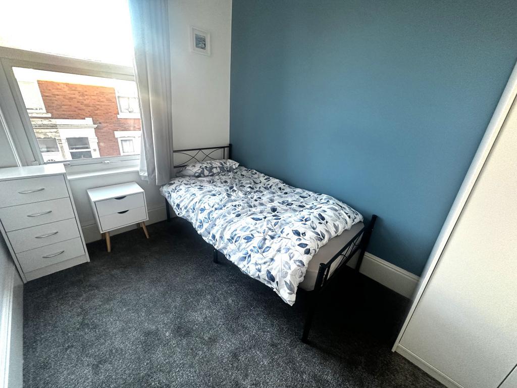 Stunning Room Shares - 6 Alert Street