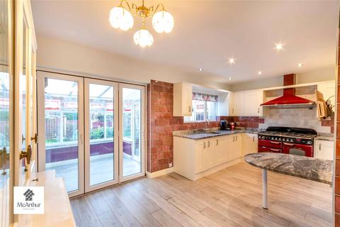2 bedroom bungalow for sale, Top Hall Road, Bessacarr, Doncaster, South Yorkshire, DN4