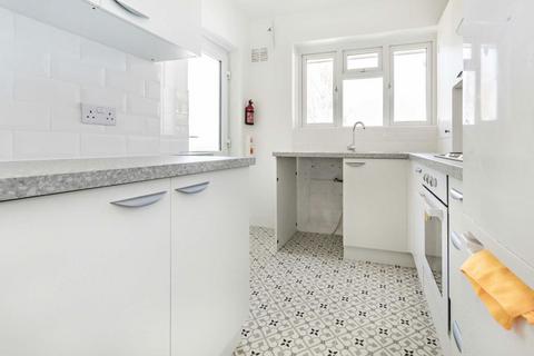 2 bedroom flat to rent, Boston Manor Road, Brentford TW8