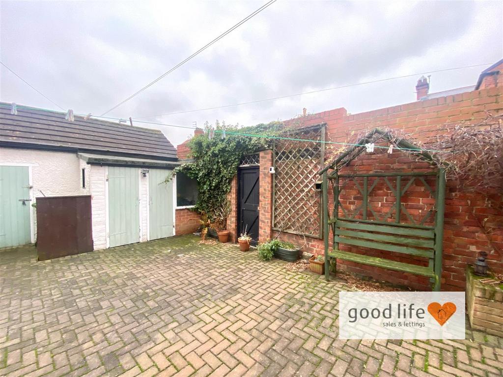 20251222 140105423 i OS11bereforsford.jpg