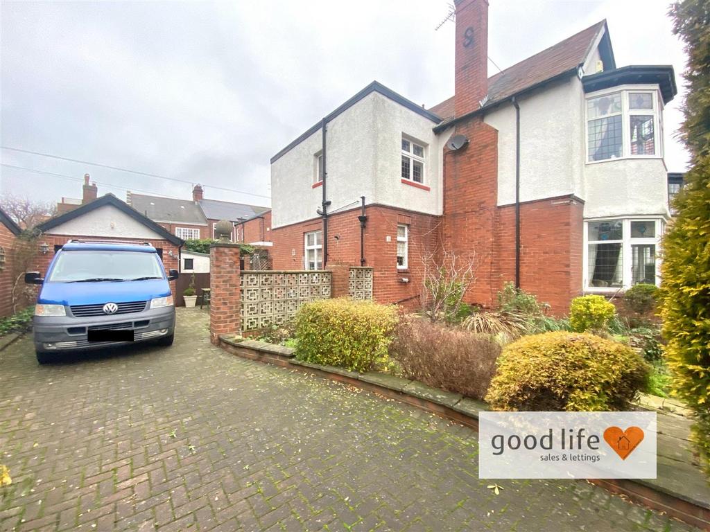 20251222 135942755 i OS11bereforsford.jpg