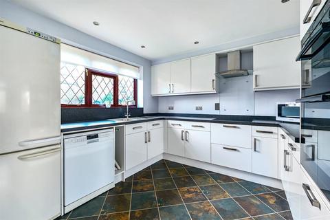 undefined, Throgmorton Road, Hampshire GU46