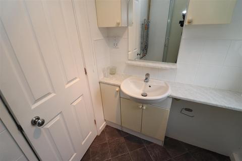 2 bedroom detached bungalow for sale, Oak Drive, Newport, Brough