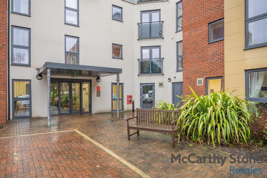 8673061-exterior06.jpg