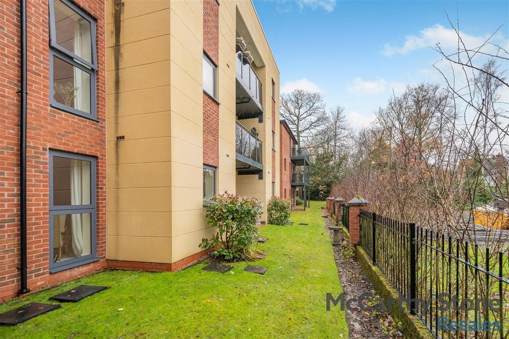 8673061-exterior11.jpg