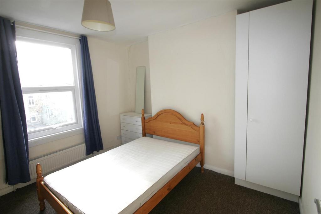 Bedroom 3.JPG