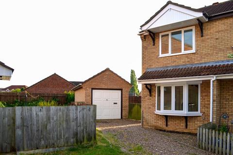 2 bedroom house for sale, Larkspur Croft, Boston