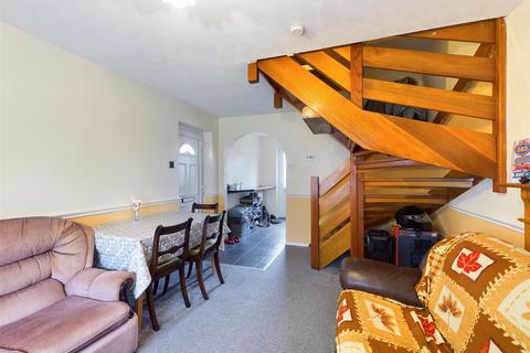 2 bedroom house for sale, Larkspur Croft, Boston