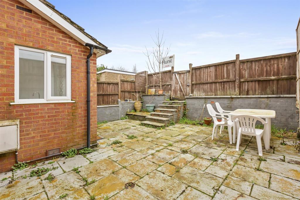 238 Hithercroft Rd, HP13 5 RG-11.jpg