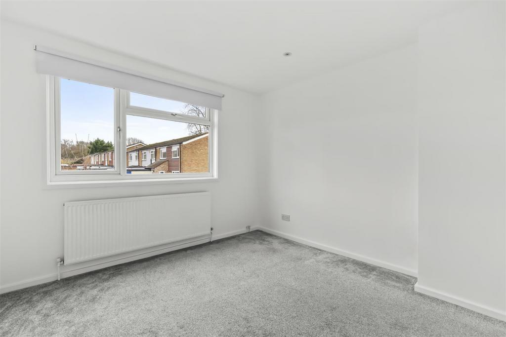 238 Hithercroft Rd, HP13 5 RG-1.jpg