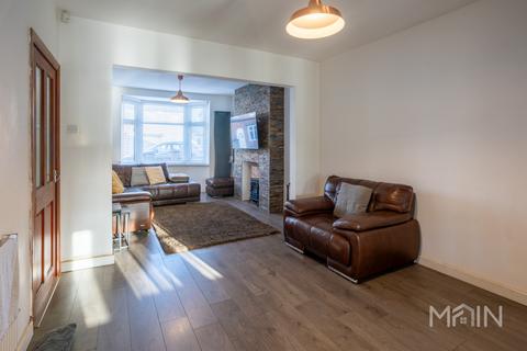 4 bedroom semi-detached house for sale, The Circle, Leicester LE5