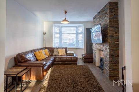 4 bedroom semi-detached house for sale, The Circle, Leicester LE5