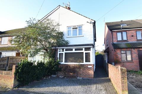 undefined, Somerset Road, Hampshire GU14