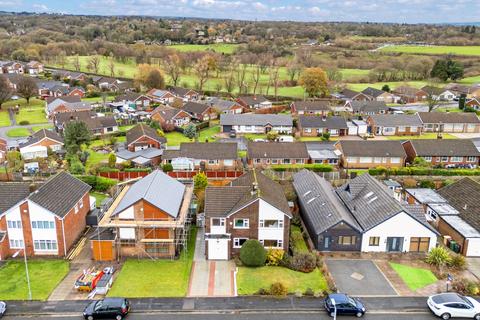 4 bedroom detached house for sale, Lakelands Drive, Bolton, Lancashire, BL3