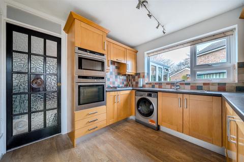 3 bedroom detached bungalow for sale, 56 White Hart Shrewsbury, SY3 7TE