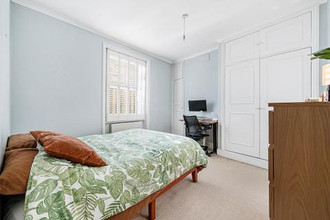 1 bedroom semi-detached house for sale, Challoner Crescent, W14