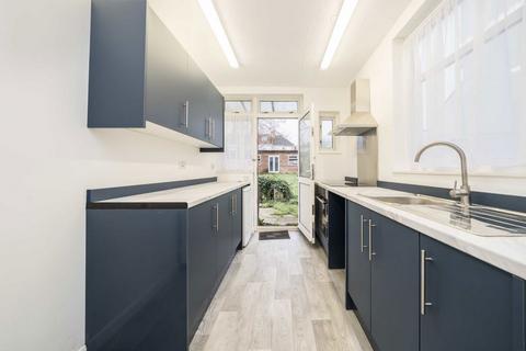 3 bedroom semi-detached house for sale, Evelyn Avenue, London NW9