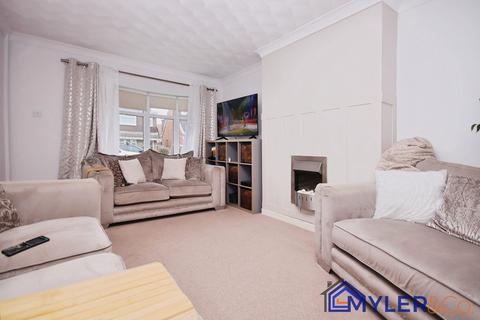 3 bedroom semi-detached house for sale, Axbridge Avenue, Sutton Leach, St Helens, WA9