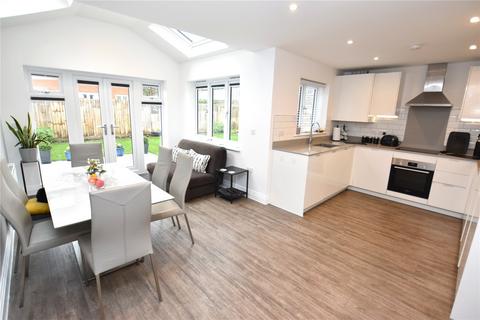 3 bedroom detached house for sale, Nova Scotia Drive, Hampshire GU14