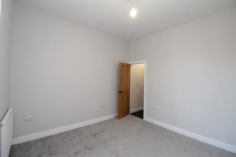 3 bedroom terraced house to rent, Mundella Road, Nottingham NG2