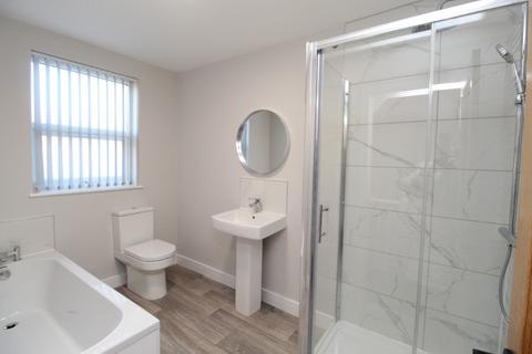 3 bedroom terraced house to rent, Mundella Road, Nottingham NG2