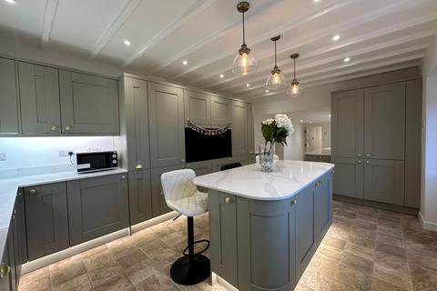 5 bedroom detached house for sale, Front Street, Wold Newton, YO25