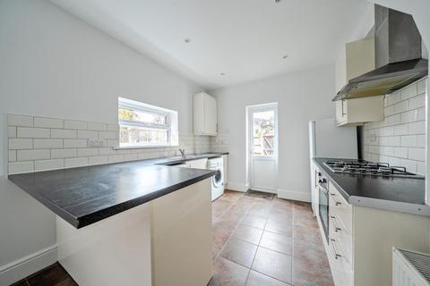 1 bedroom apartment to rent, North Road,  Richmond,  TW9