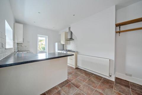 1 bedroom apartment to rent, North Road,  Richmond,  TW9
