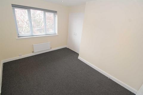 2 bedroom house to rent, Braford Gardens, Shenley Brook End, Milton Keynes, MK5