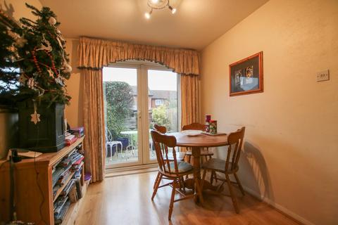 3 bedroom terraced house for sale, Dunkirk Close, Wokingham, RG41