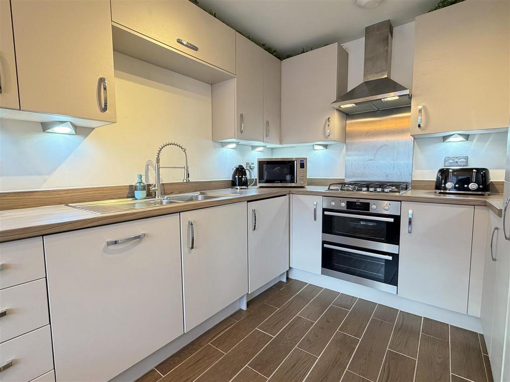 16 Stein Grove-4.jpg