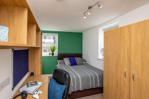 4 bedroom apartment to rent, Flat C The Clubhouse