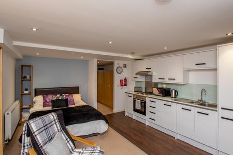 1 bedroom apartment to rent, Studio 3 The Clubhouse