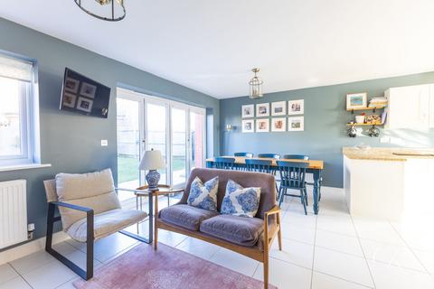 5 bedroom detached house for sale, Hedgerow Close, Cheltenham GL52