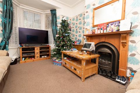 4 bedroom semi-detached house for sale, Osborne Road, Broadstairs, Kent, CT10