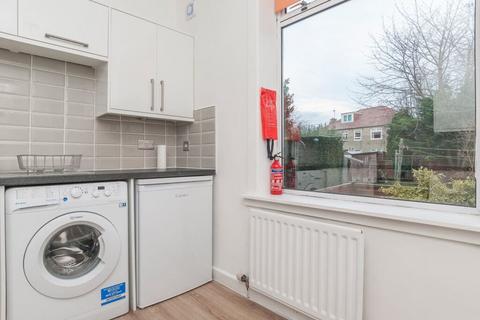 undefined, 0272L Colinton Mains Place, Edinburgh, EH13 9AU