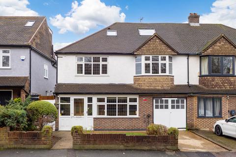 undefined, Belmont Rise, Surrey SM2
