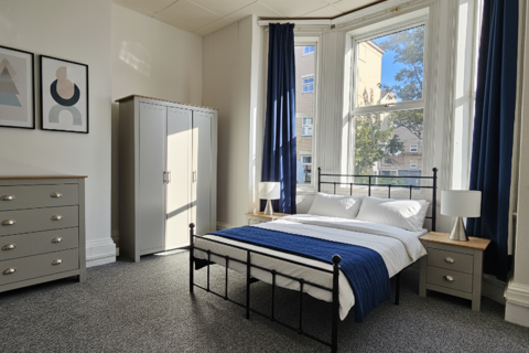 8 bedroom terraced house to rent, Nelson Road South, Great Yarmouth, NR30