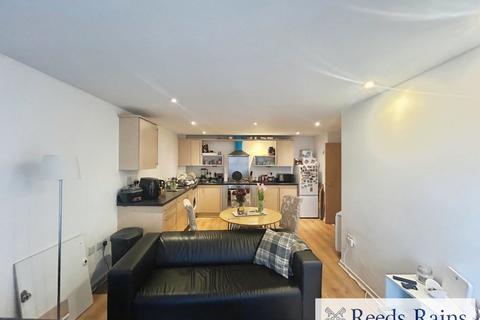 2 bedroom apartment for sale, Elmira Way, Greater Manchester M5