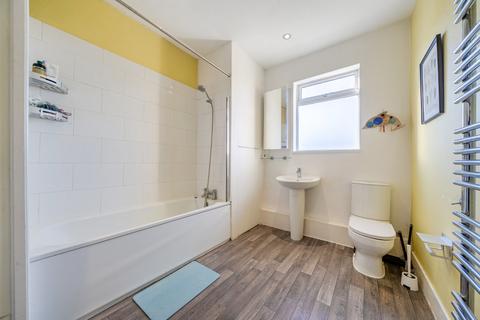 3 bedroom terraced house to rent, Hopedale Road, London, SE7