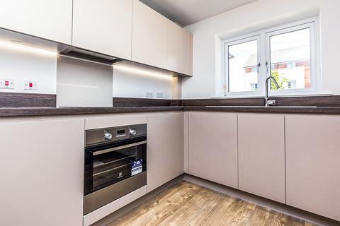 3 bedroom end of terrace house to rent, Springhead Parkway, Gravesend DA11