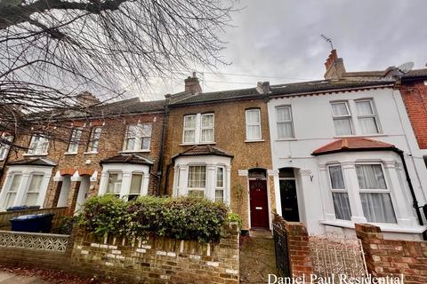 3 bedroom terraced house for sale, Connaught Road