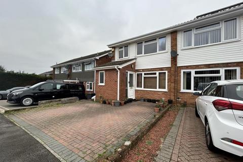 3 bedroom semi-detached house to rent, Britten Road,  Basingstoke,  RG22